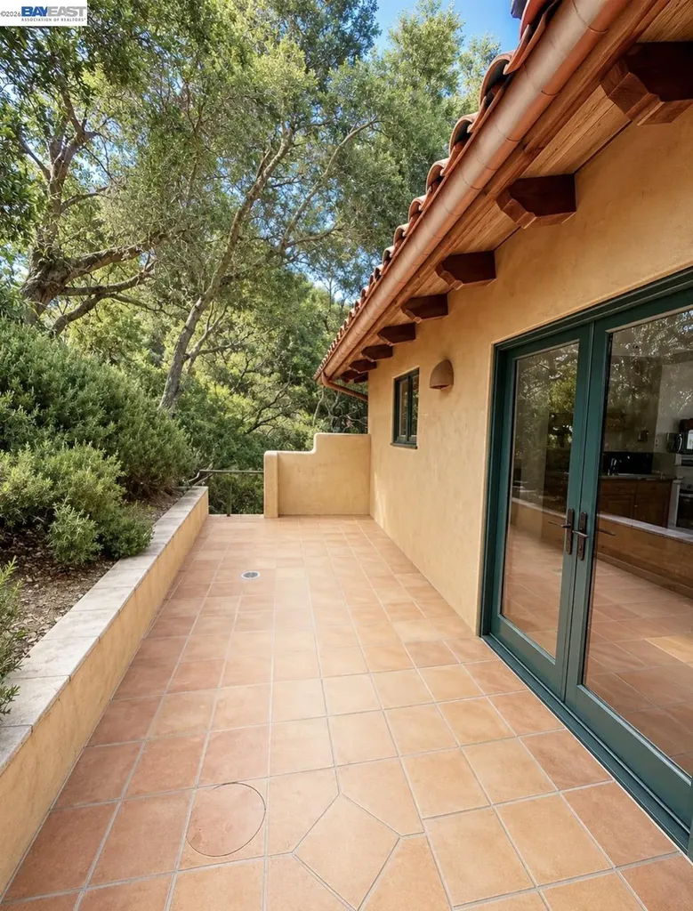 1302 Westview Drive Berkeley CA 94705