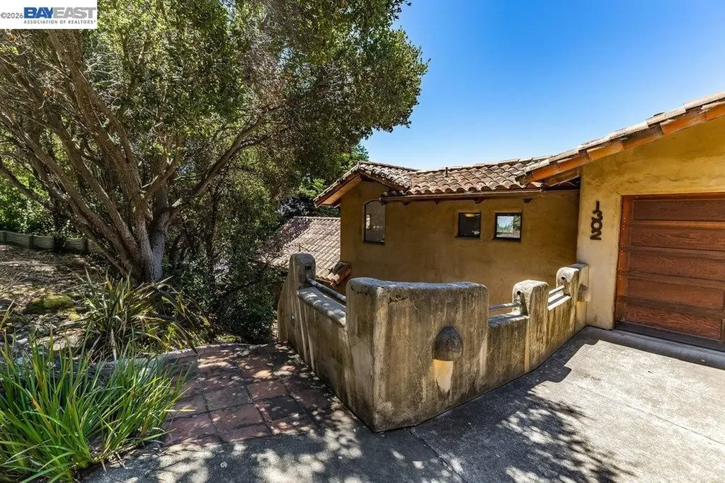 1302 Westview Drive Berkeley CA 94705