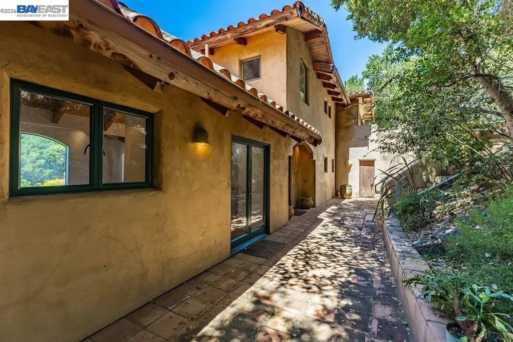 1302 Westview Drive Berkeley CA 94705