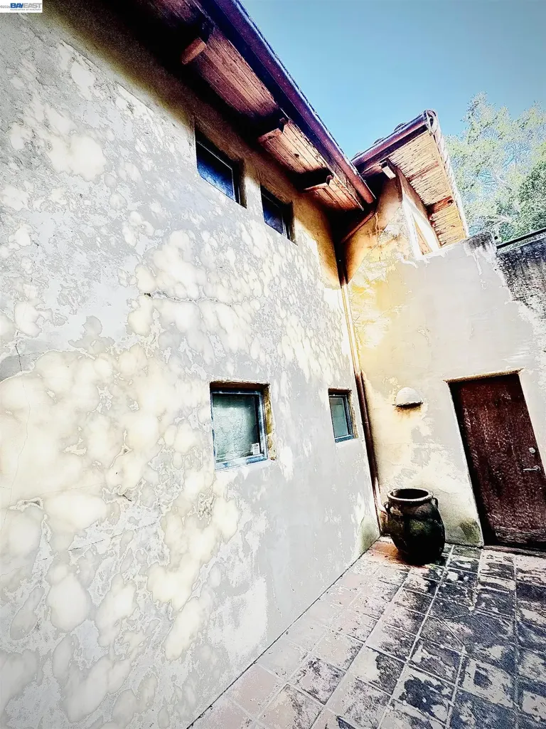 1302 Westview Drive Berkeley CA 94705