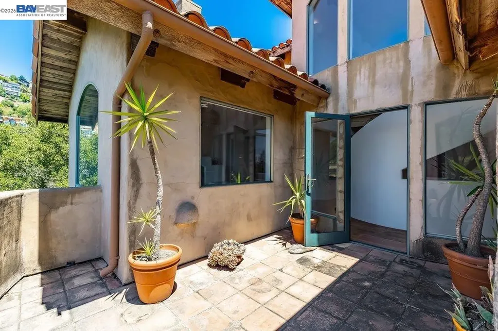 1302 Westview Drive Berkeley CA 94705