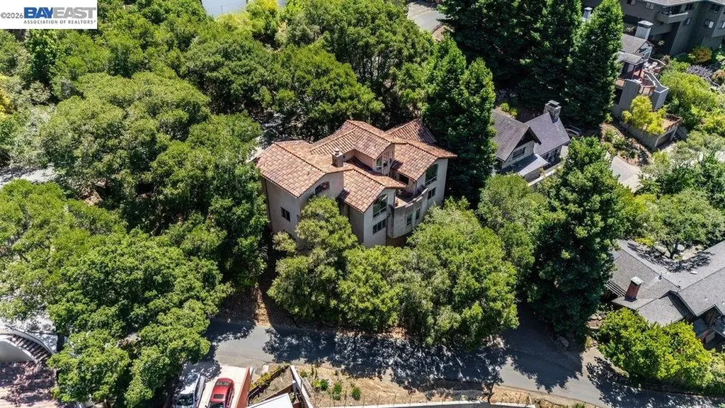 1302 Westview Drive Berkeley CA 94705