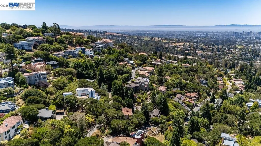 1302 Westview Drive Berkeley CA 94705