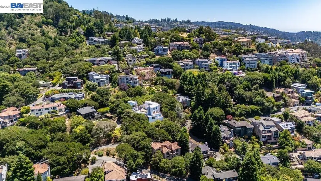 1302 Westview Drive Berkeley CA 94705
