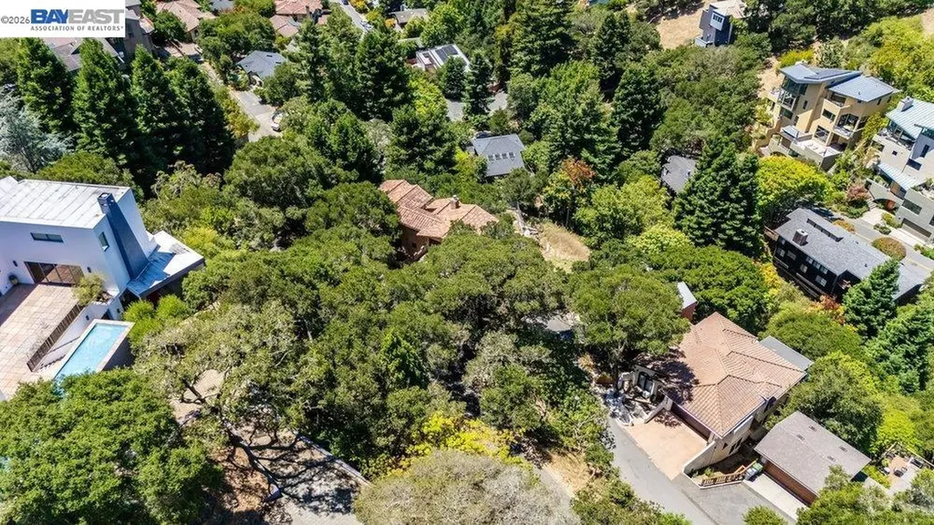 1302 Westview Drive Berkeley CA 94705