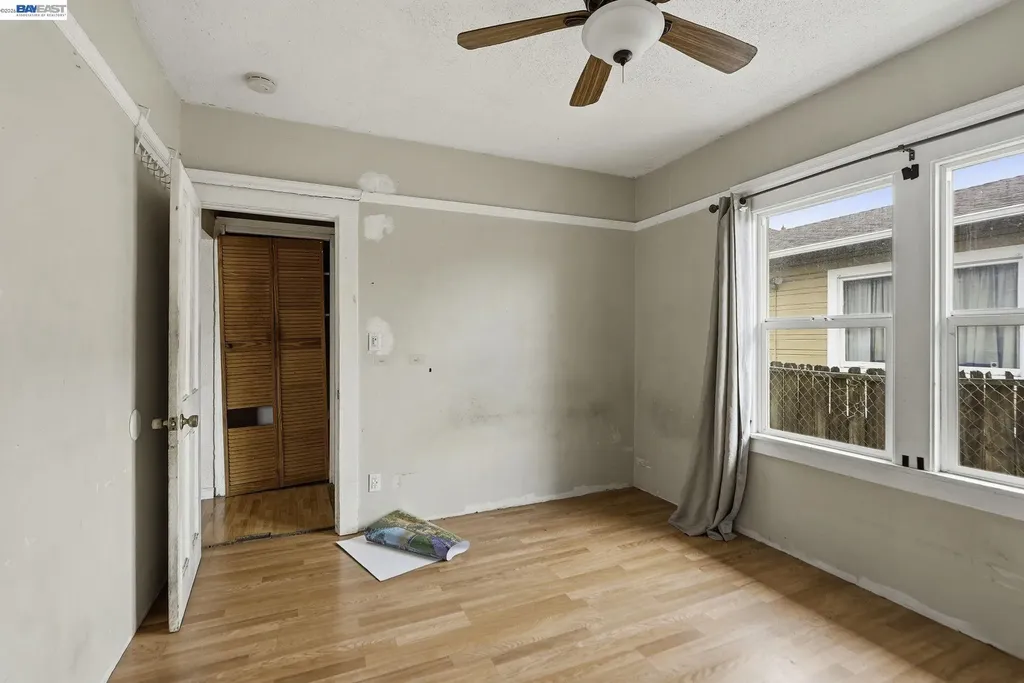 1735 Auseon Avenue Oakland CA 94621