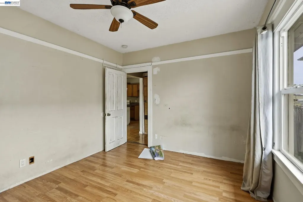 1735 Auseon Avenue Oakland CA 94621