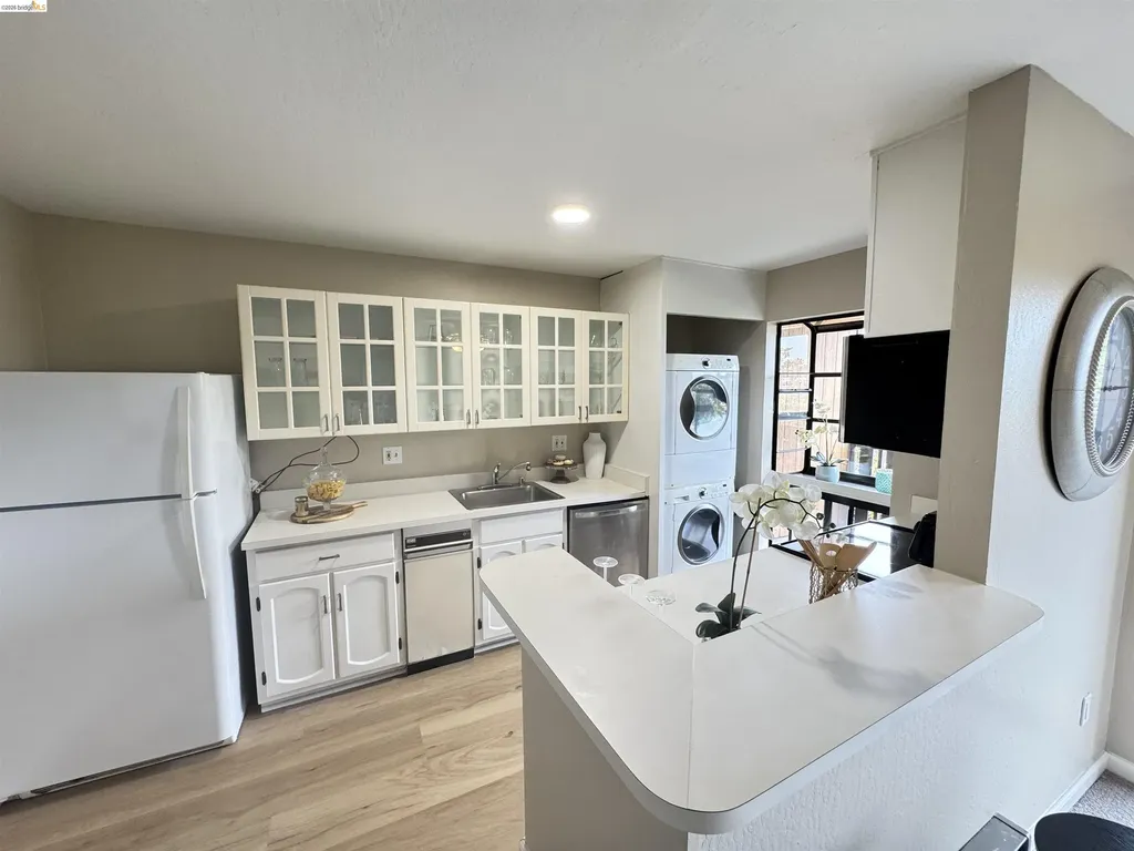16363 Saratoga Street San Leandro CA 94578