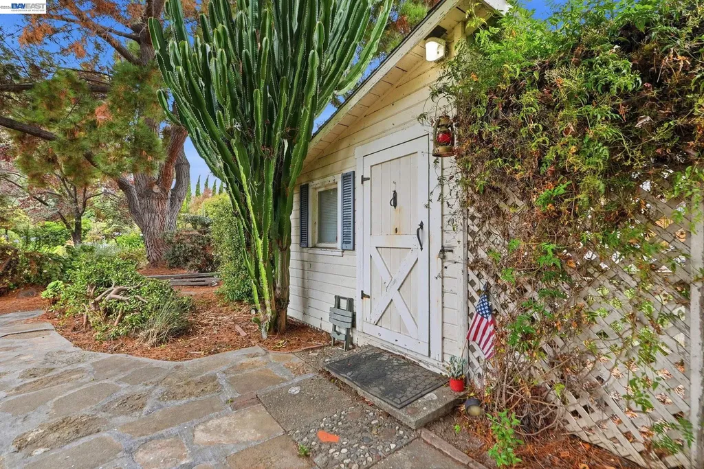 770 Grove Way Hayward CA 94541
