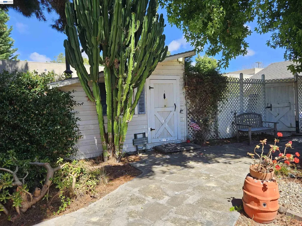 770 Grove Way Hayward CA 94541