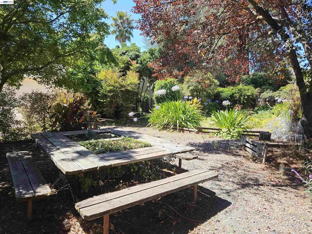 770 Grove Way Hayward CA 94541