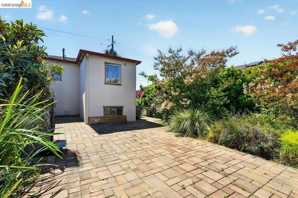 1601 Dwight Way Berkeley CA 94703