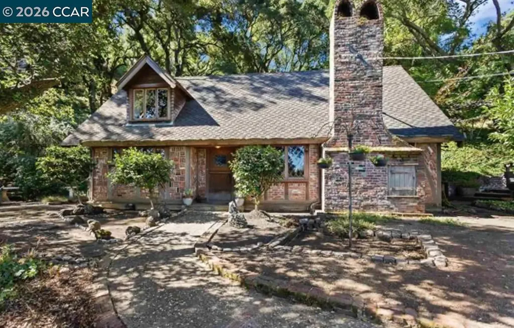 10 El Rincon Orinda CA 94563