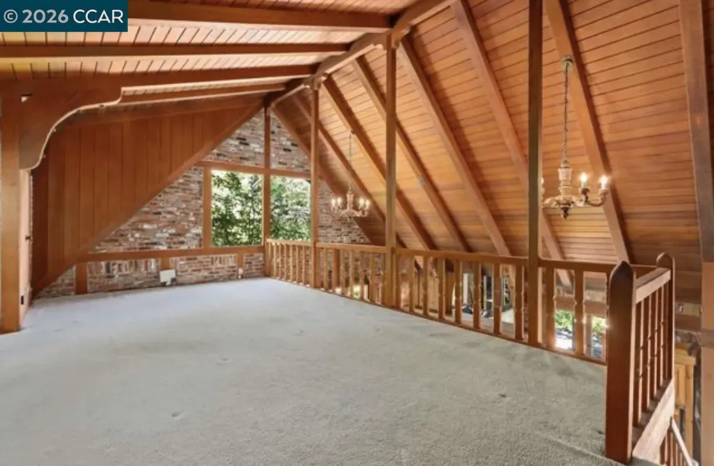 10 El Rincon Orinda CA 94563