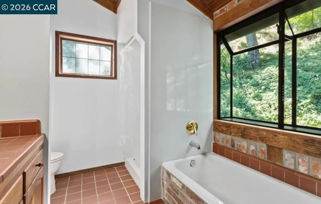10 El Rincon Orinda CA 94563