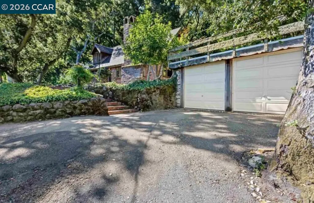 10 El Rincon Orinda CA 94563
