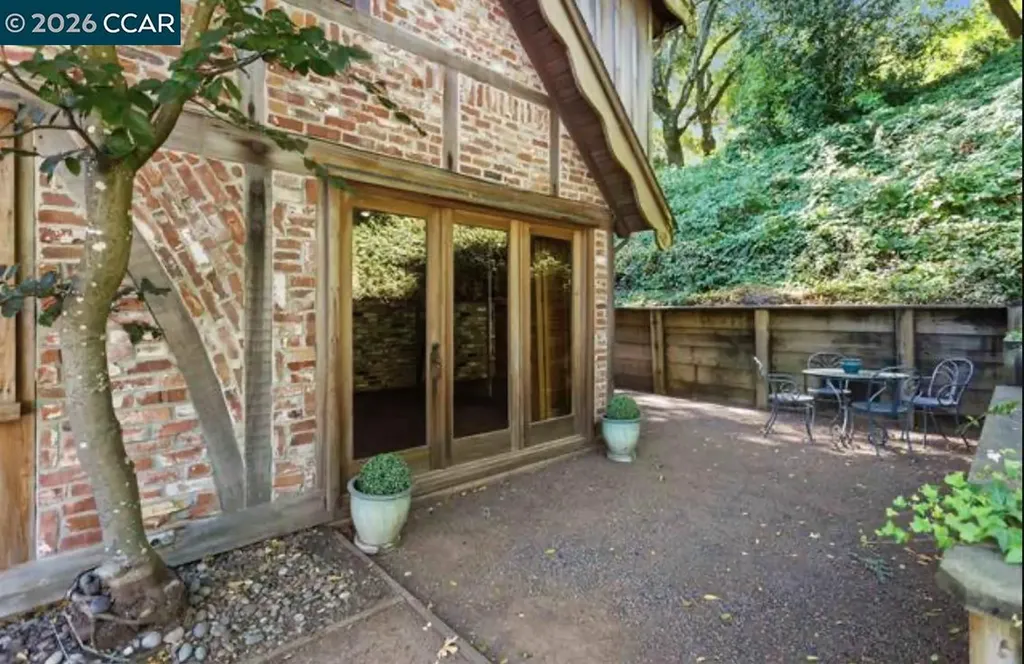 10 El Rincon Orinda CA 94563