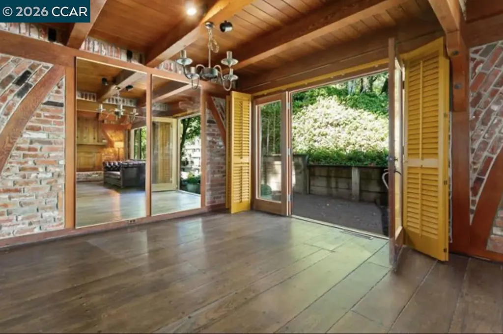 10 El Rincon Orinda CA 94563