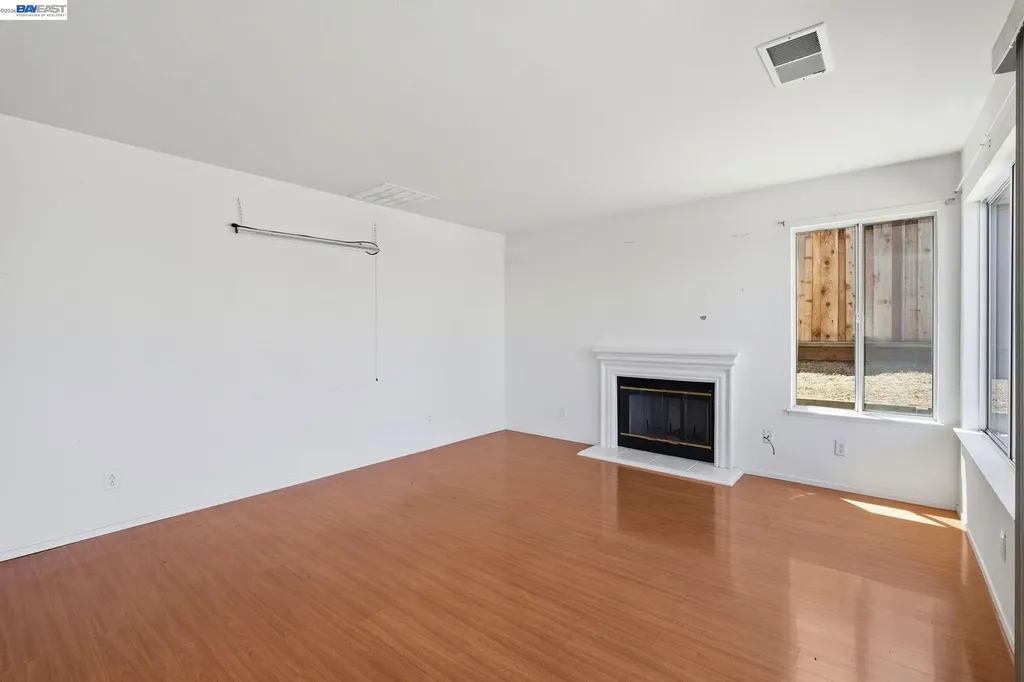 9 Beechwood Court Pittsburg CA 94565