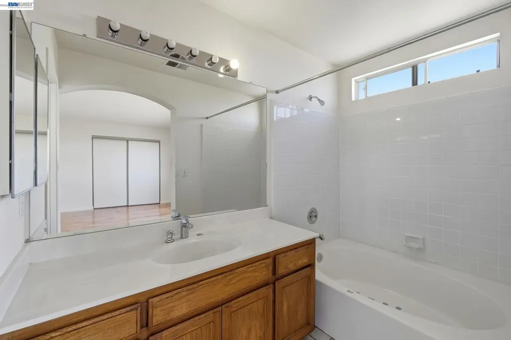 9 Beechwood Court Pittsburg CA 94565