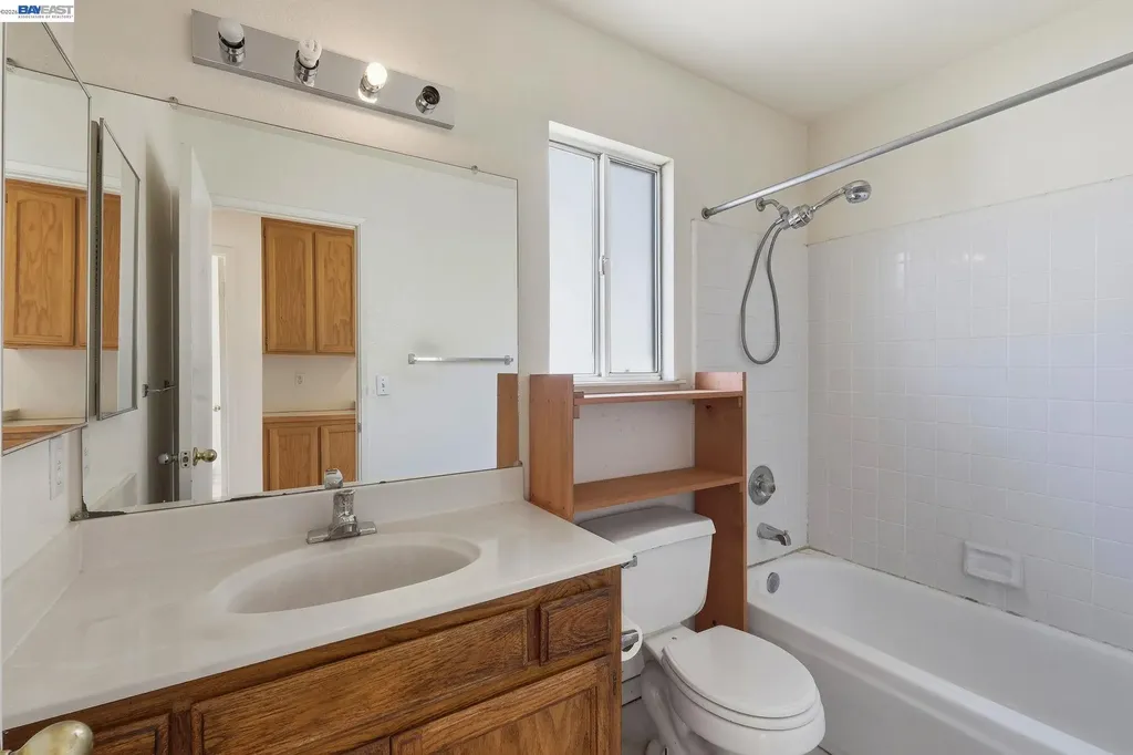 9 Beechwood Court Pittsburg CA 94565