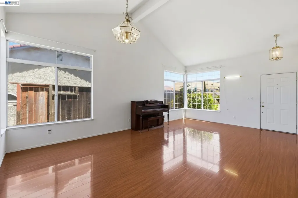 9 Beechwood Court Pittsburg CA 94565