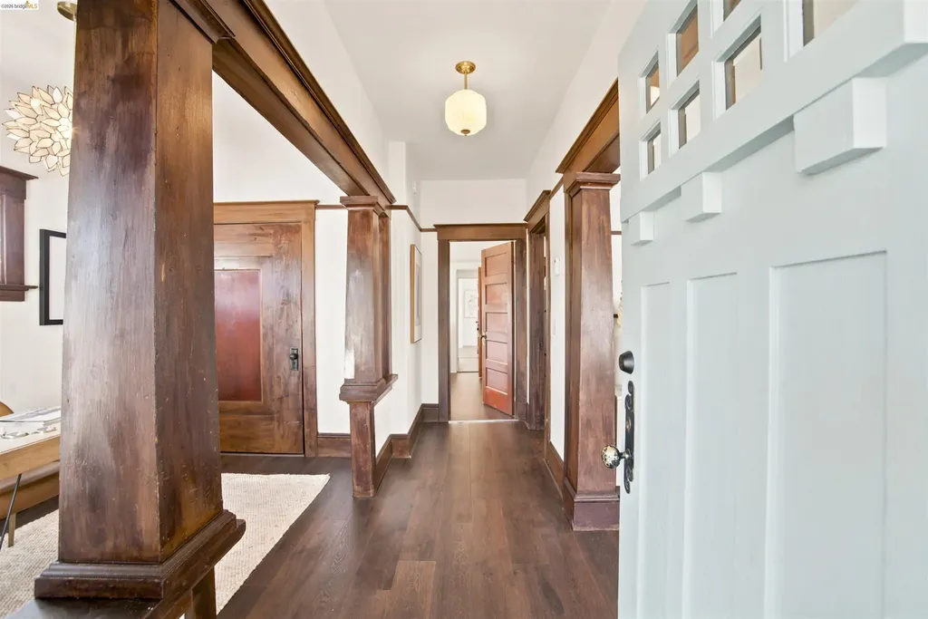 4205 West Street Oakland CA 94608