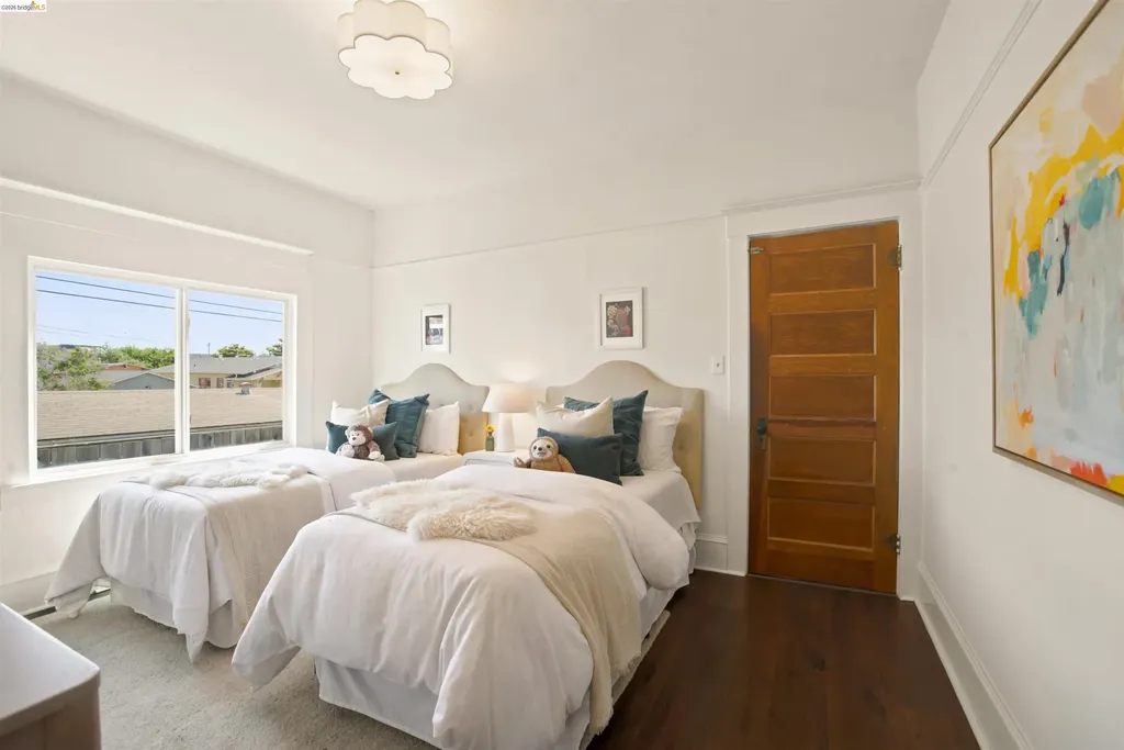 4205 West Street Oakland CA 94608