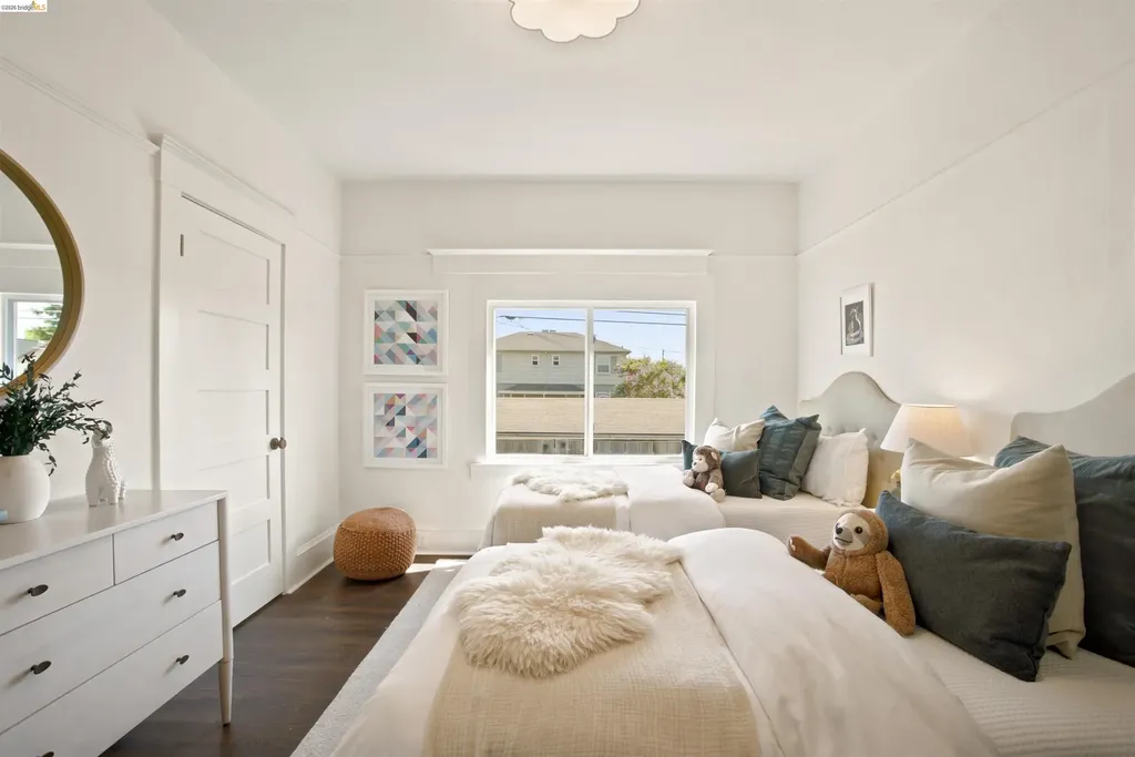 4205 West Street Oakland CA 94608
