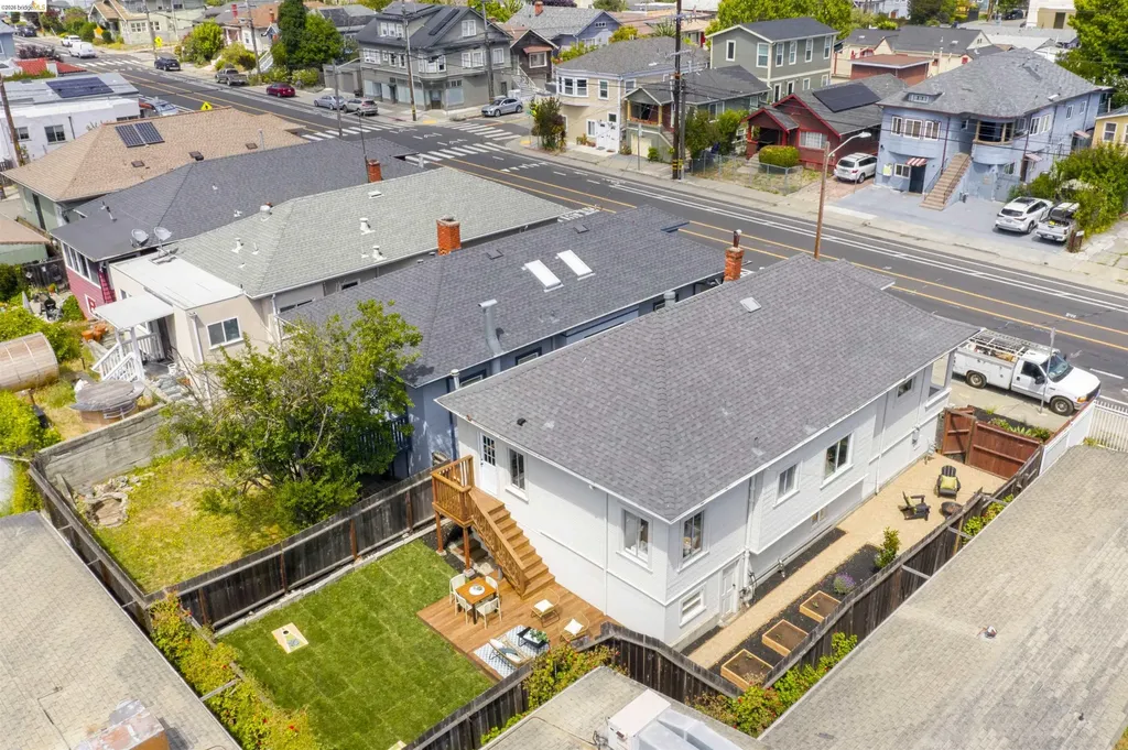 4205 West Street Oakland CA 94608
