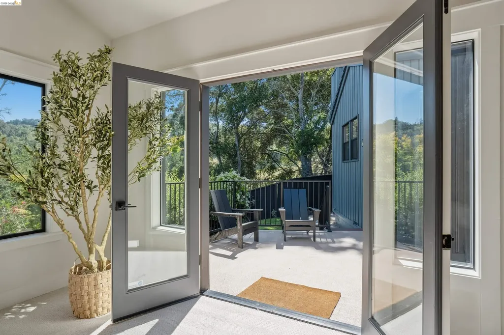 4120 Happy Valley Road Lafayette CA 94549