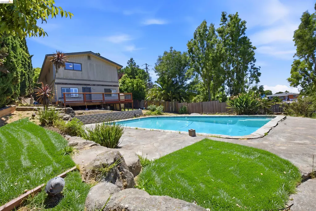 1118 Bush Avenue Vallejo CA 94591
