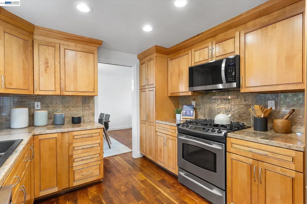19252 Masterson Place Castro Valley CA 94552
