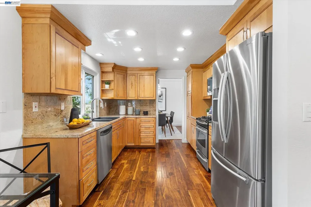 19252 Masterson Place Castro Valley CA 94552