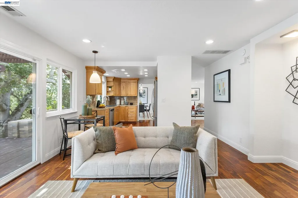 19252 Masterson Place Castro Valley CA 94552