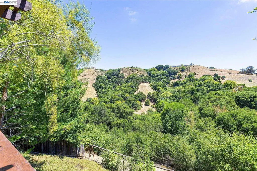 19252 Masterson Place Castro Valley CA 94552