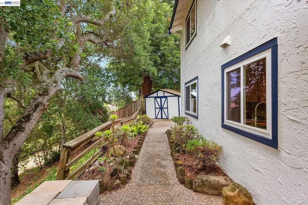 19252 Masterson Place Castro Valley CA 94552