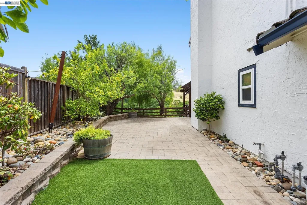 19252 Masterson Place Castro Valley CA 94552