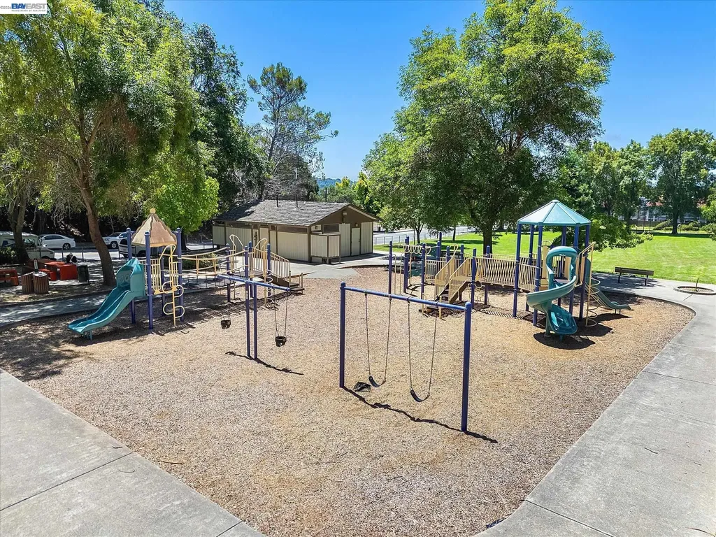 19252 Masterson Place Castro Valley CA 94552