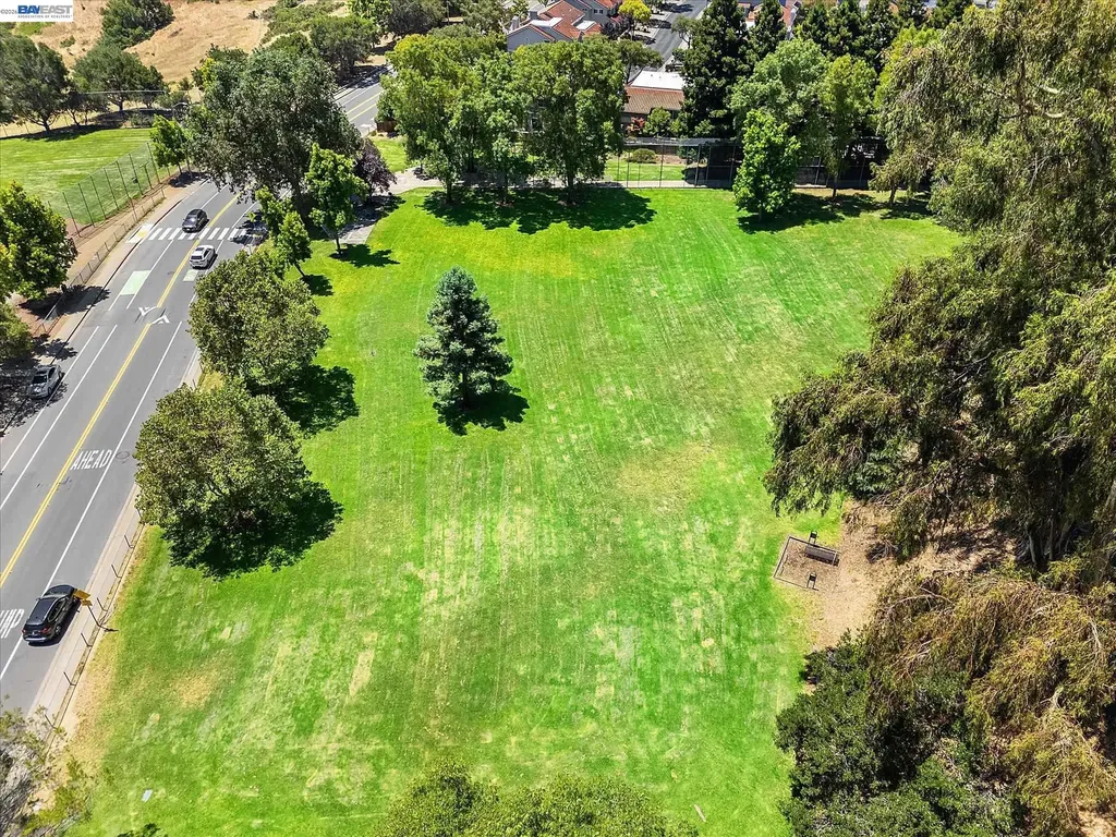 19252 Masterson Place Castro Valley CA 94552