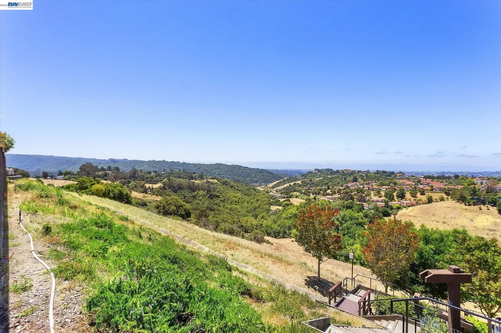 19252 Masterson Place Castro Valley CA 94552
