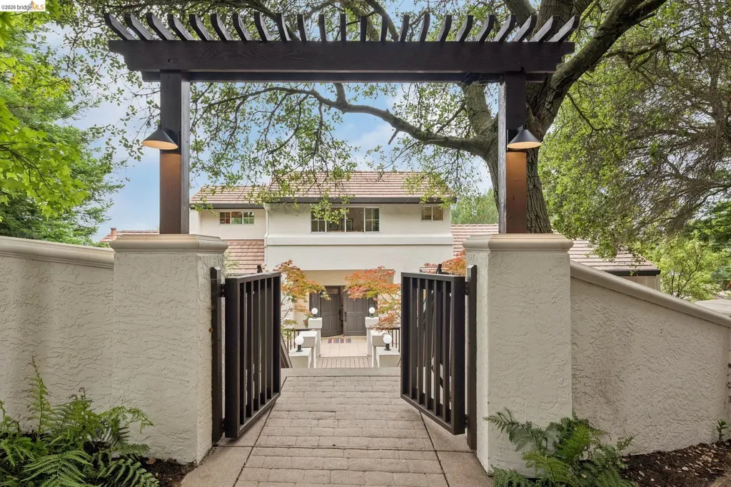 1325 Drury Road Berkeley CA 94705