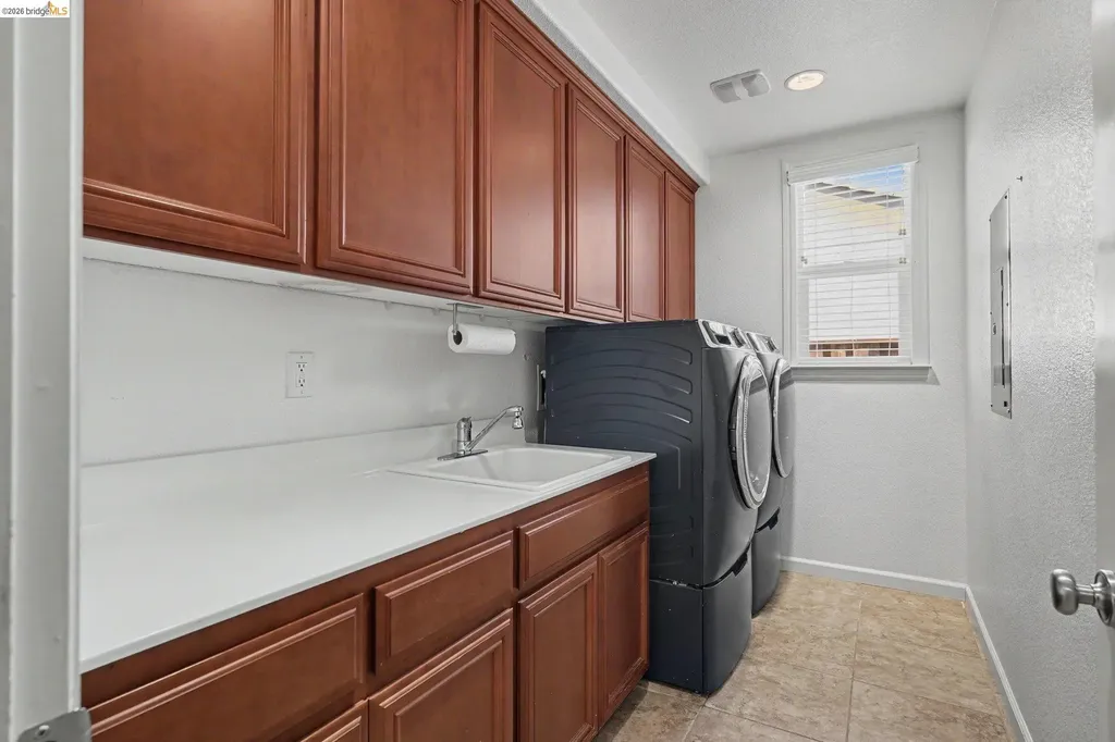 106 Little Ranch Oakley CA 94561