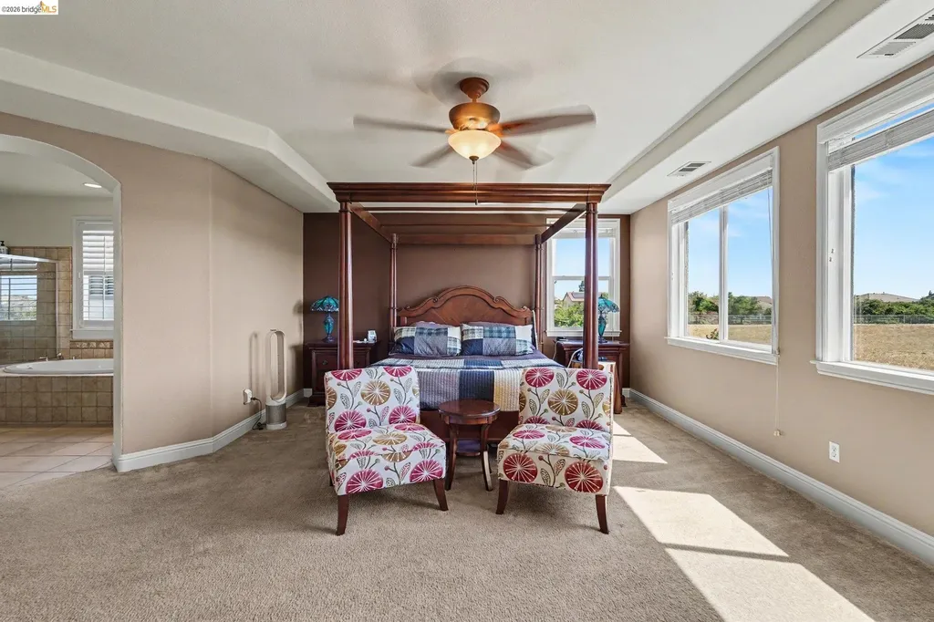106 Little Ranch Oakley CA 94561