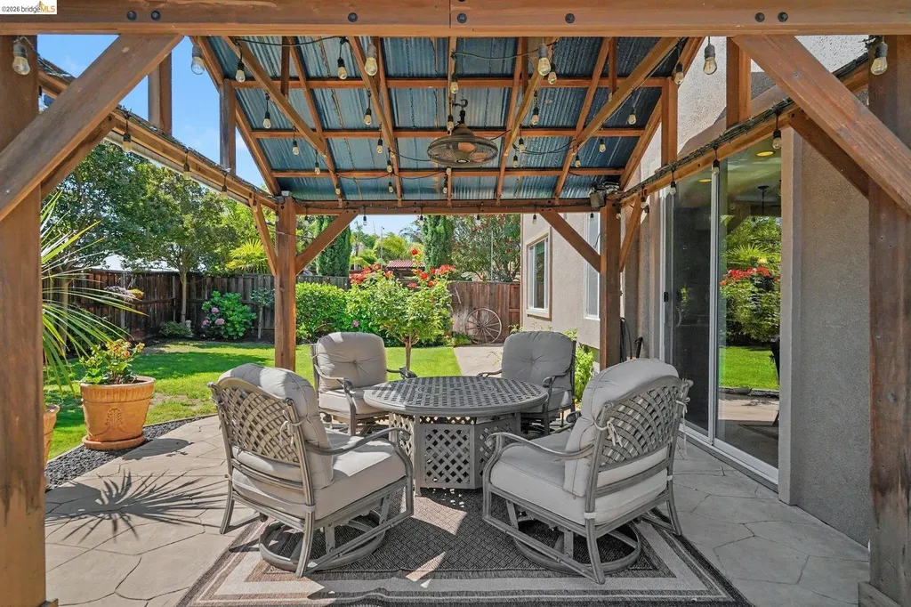 106 Little Ranch Oakley CA 94561