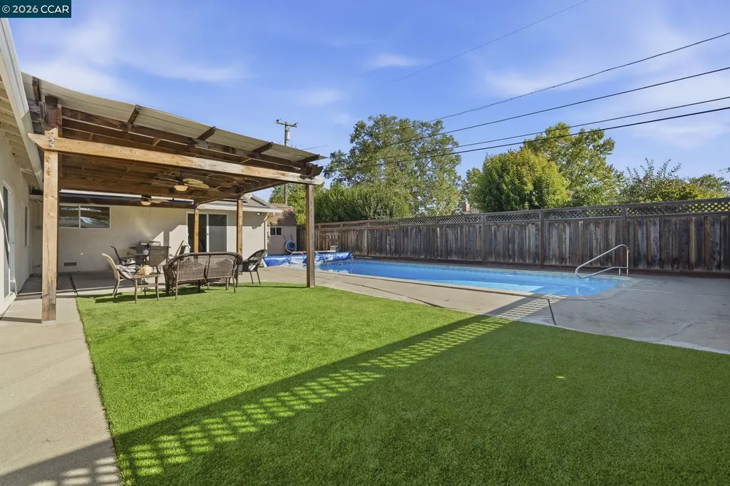 4242 Henning Drive Concord CA 94521