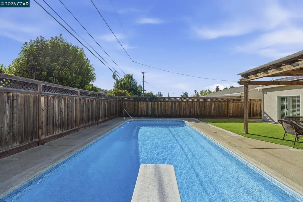 4242 Henning Drive Concord CA 94521