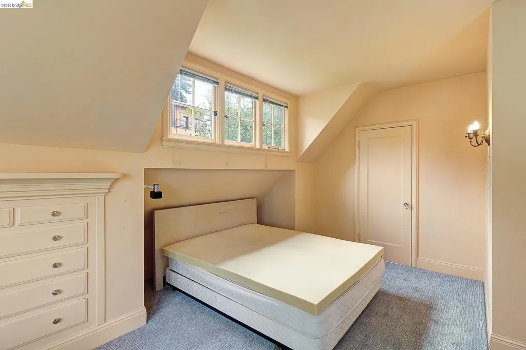 1542 Hawthorne Terrace Berkeley CA 94708