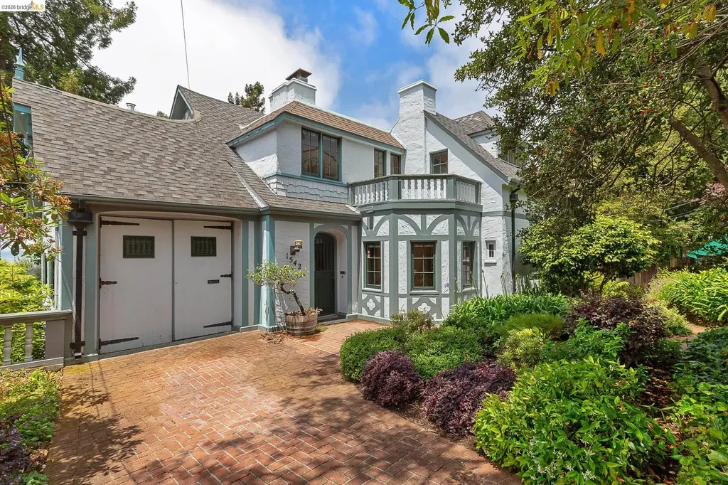 1542 Hawthorne Terrace Berkeley CA 94708