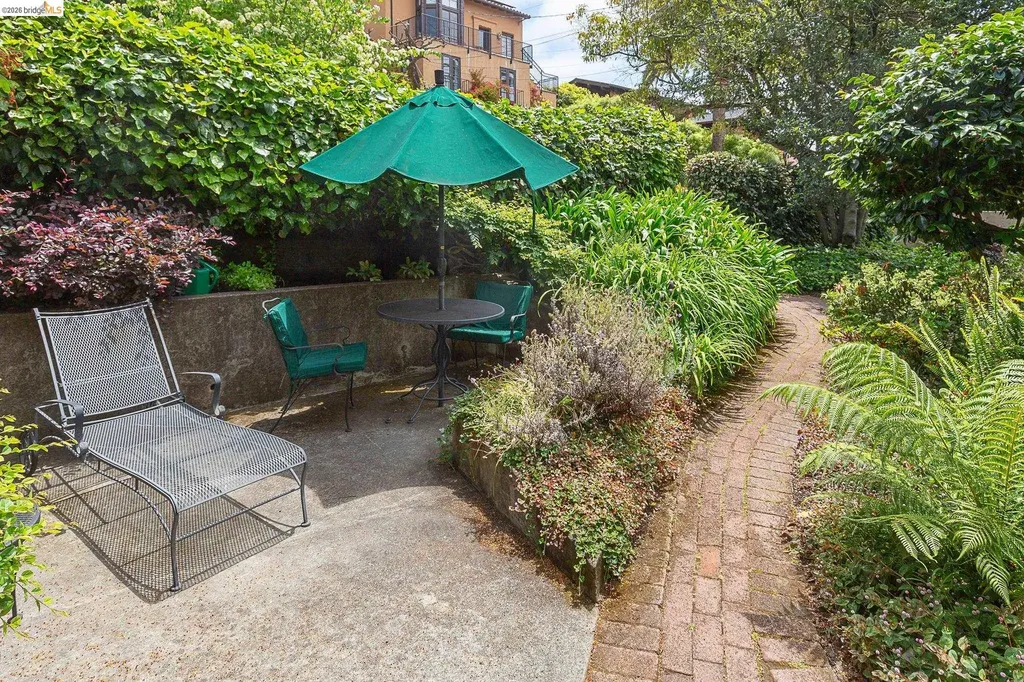 1542 Hawthorne Terrace Berkeley CA 94708